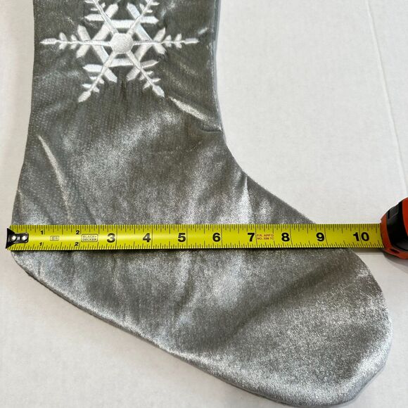 Prima Creations 2008 Gray Snowflake Fluffy Christmas Stocking - Picture 11 of 11